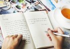 Rangkaian Kata di Atas Kertas Putih
